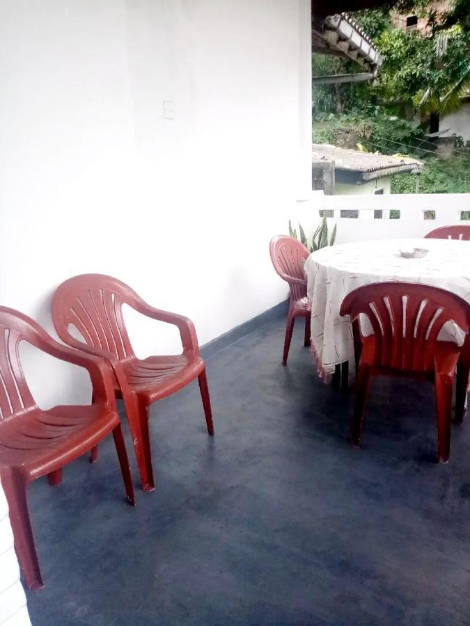 Chandi Mahal Homestay Kandy Kültér fotó